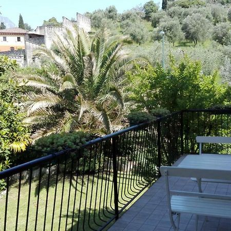 Terrazza Sugli Ulivi Apartment Riva del Garda Luaran gambar